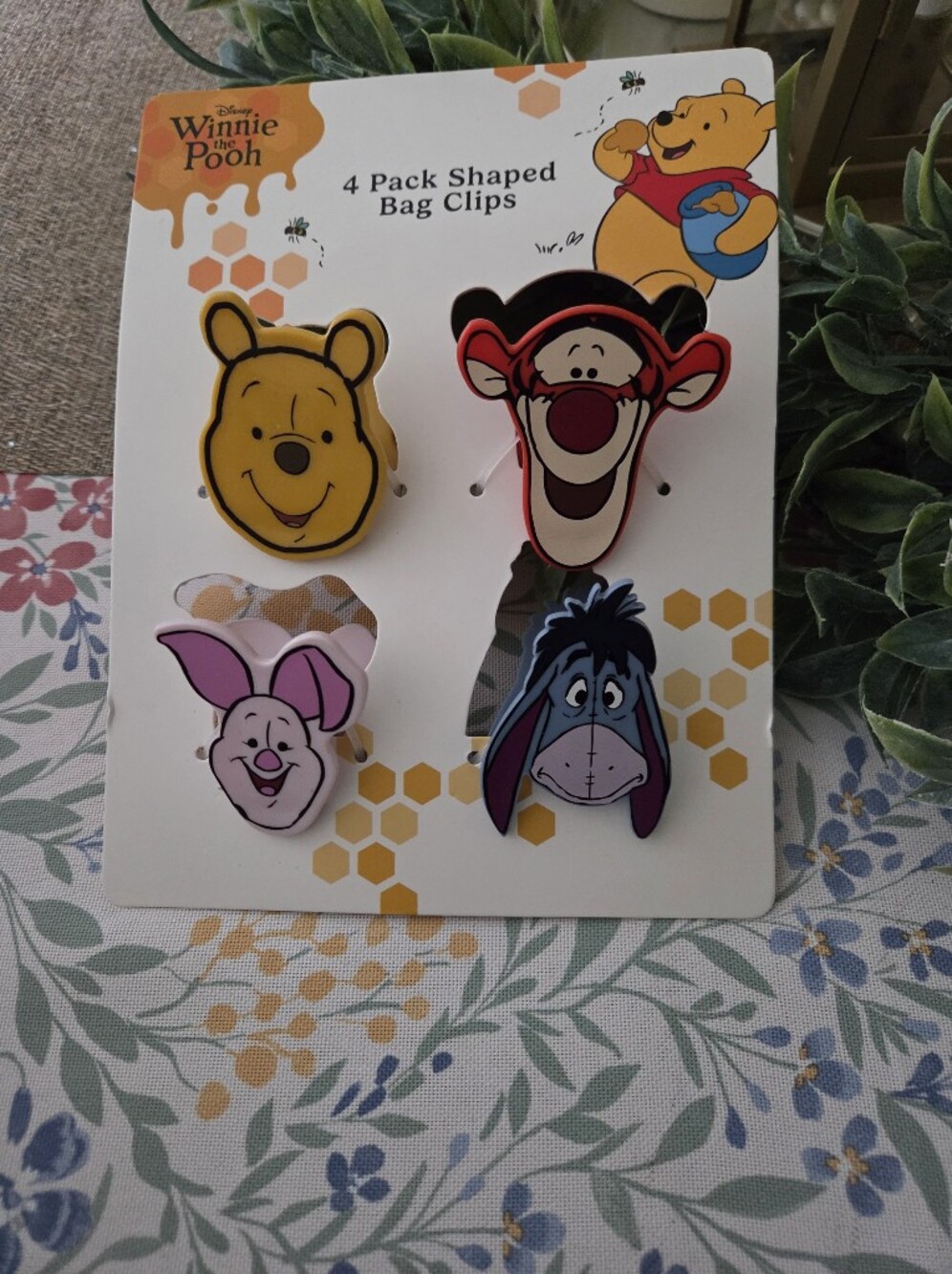 Disney Winnie the Pooh Character Bag Clip Set - Yellow/Red/Pink/Blue